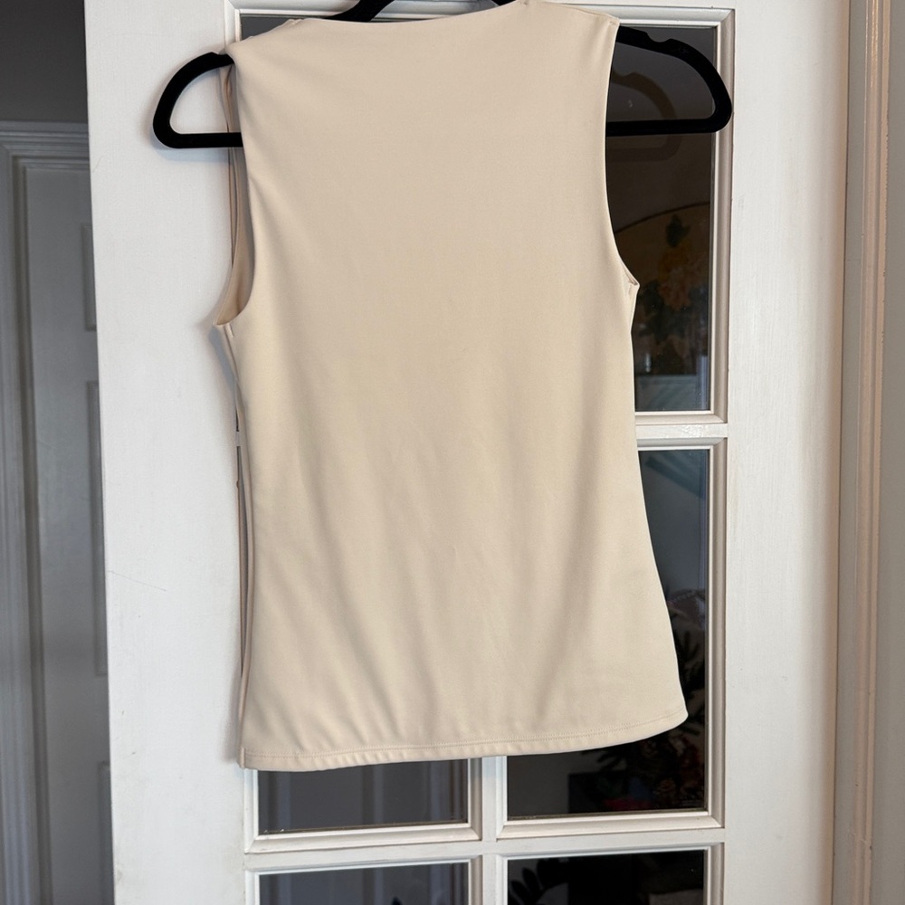 Express Cream Tank Top - Picture 4 of 5